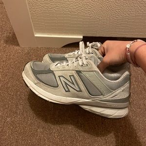 New Balance 990V5 Grey